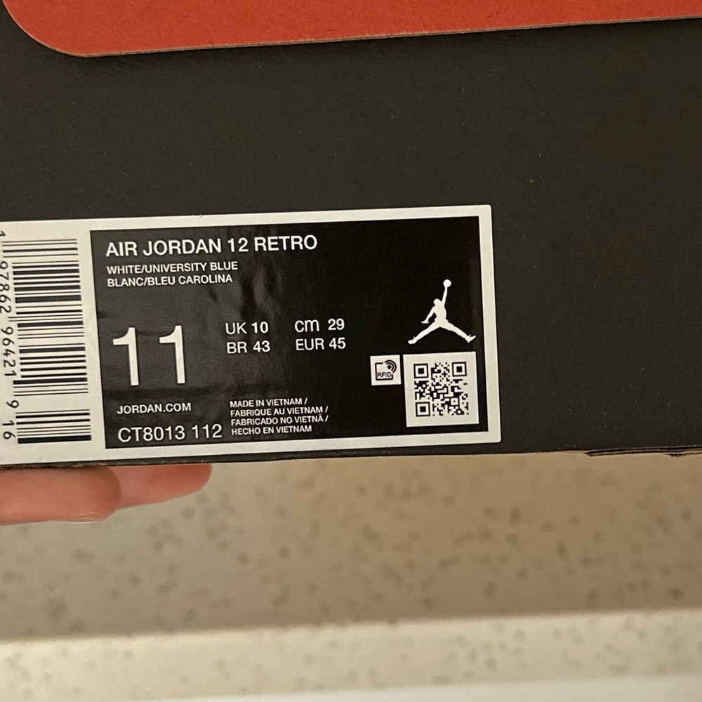 Nike Air Jordan 12 Retro Box in Black and Red